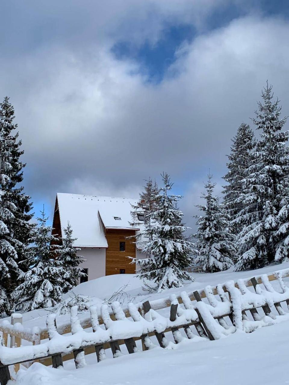 Agropensiunea Mara Mărişel Exterior foto